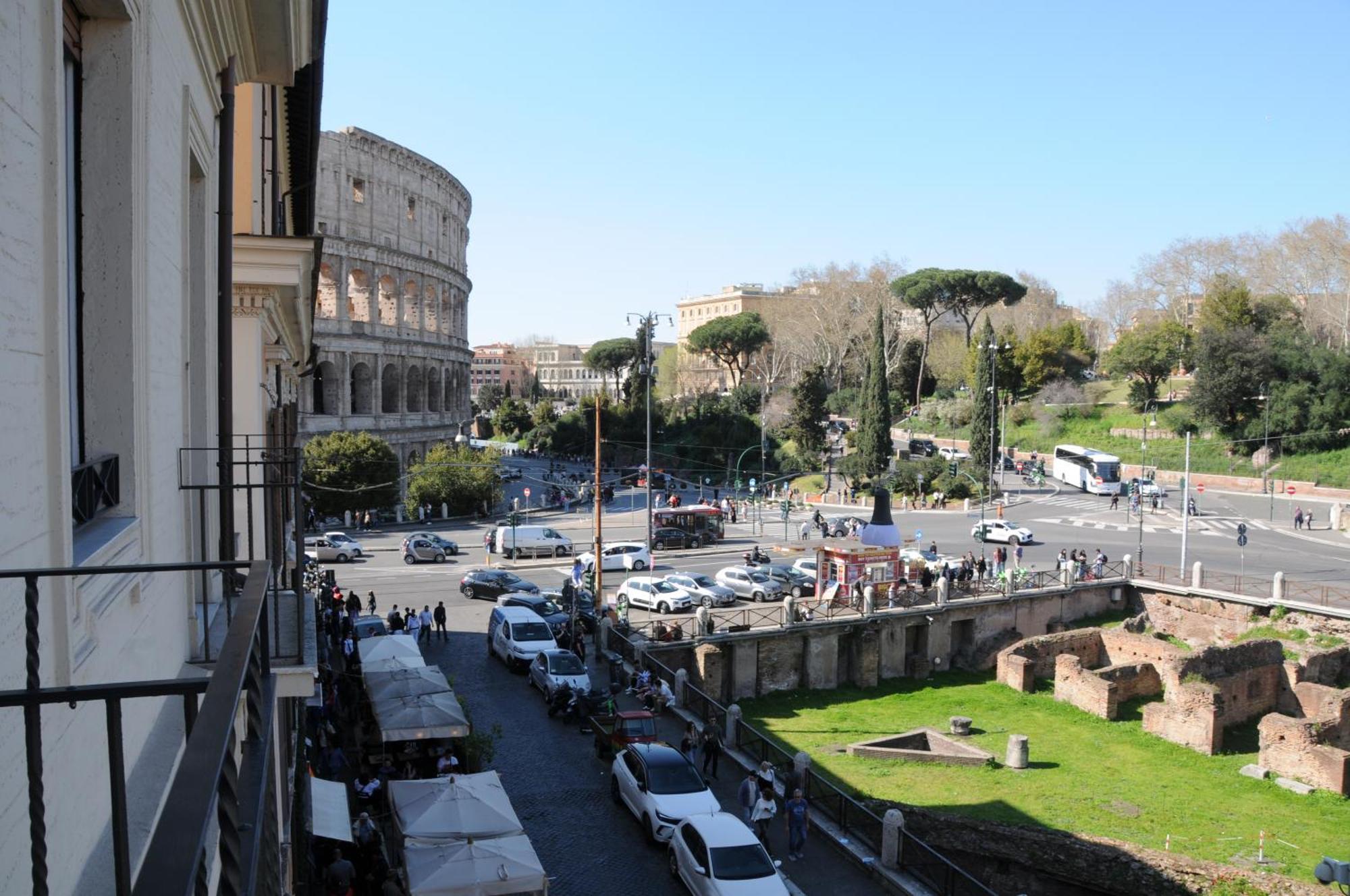 A Casa Di Lu, Al Colosseo - Guest House Rome Buitenkant foto